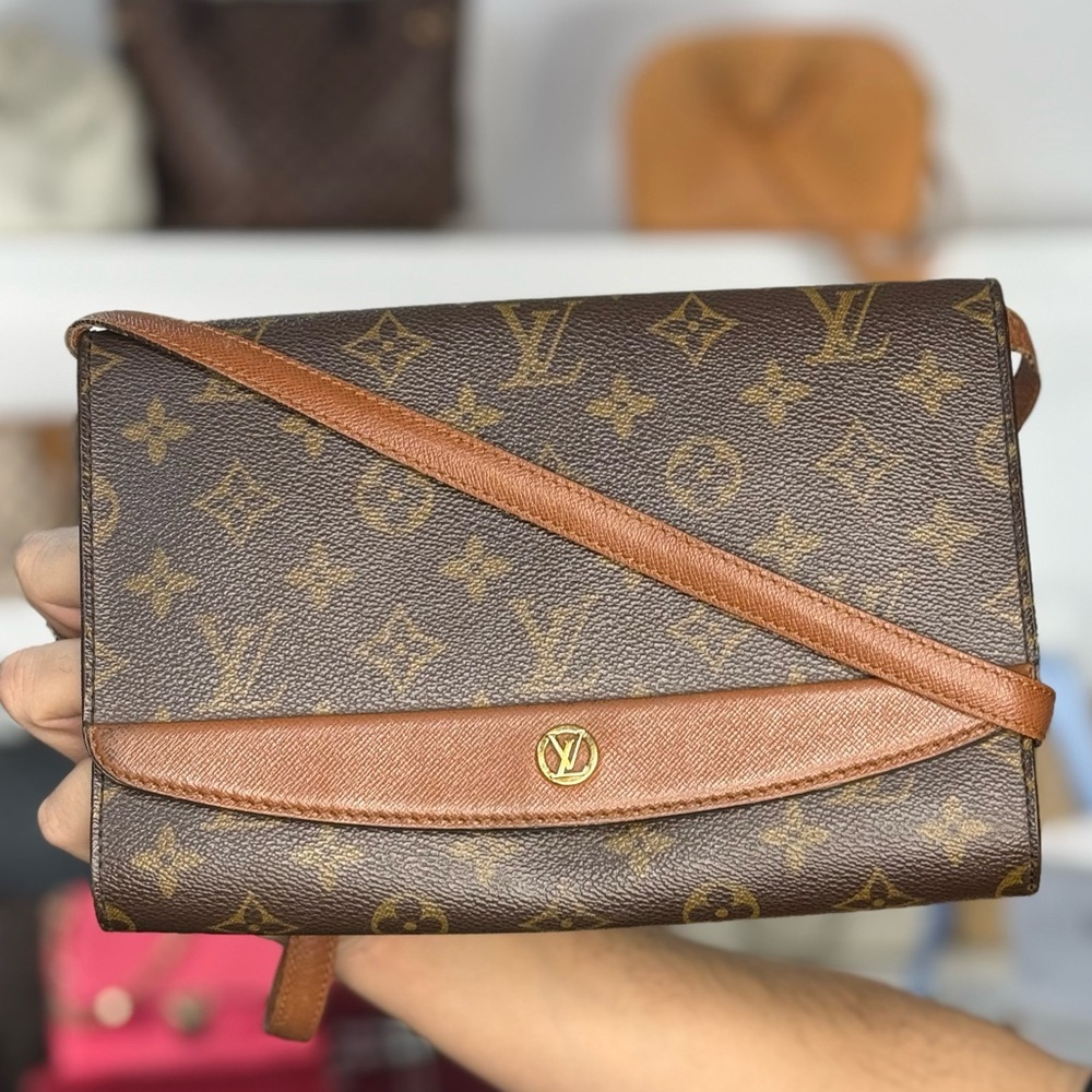 LV Monogram Rare Crossbody - Picture 1 of 1